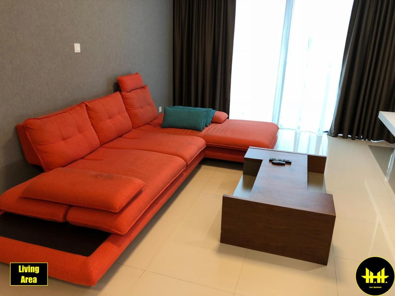 Luco Apartments @ Imperial Suites Кучинг Екстериор снимка